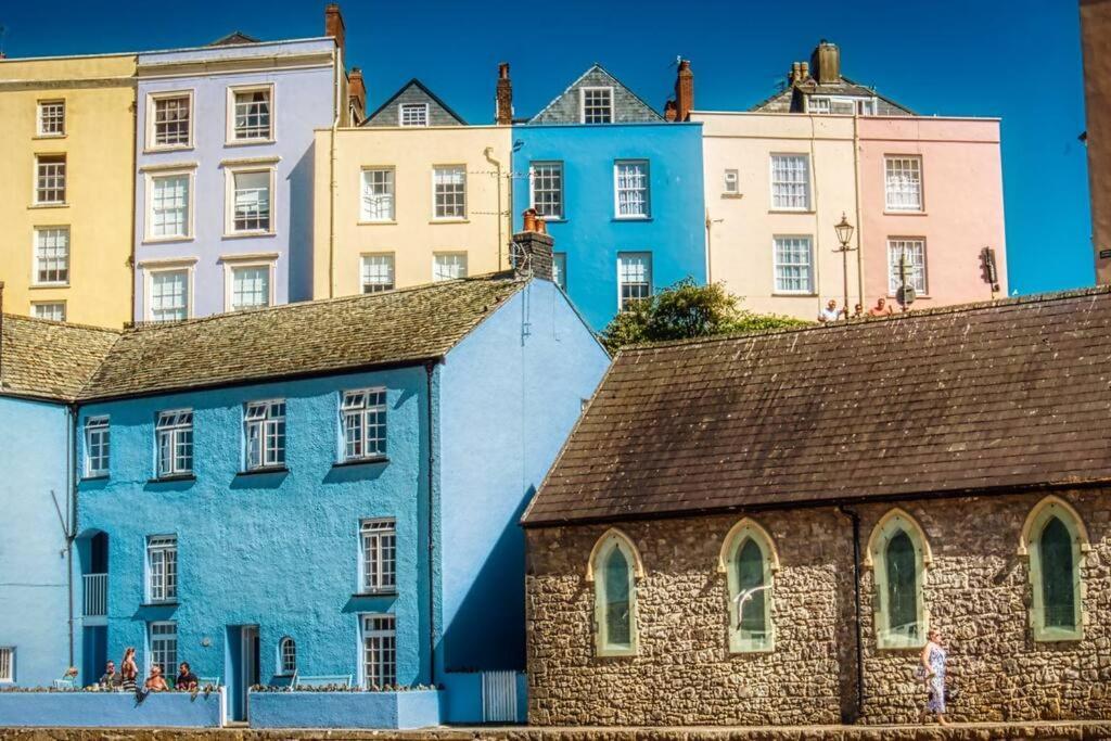 Luxury Above The Stunning Harbour